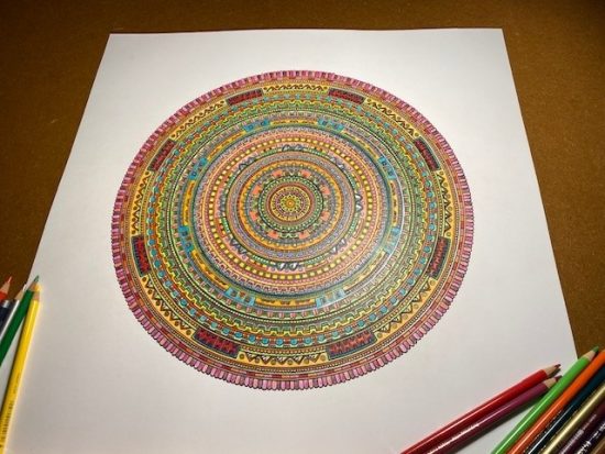 Dessin Mandala crayons